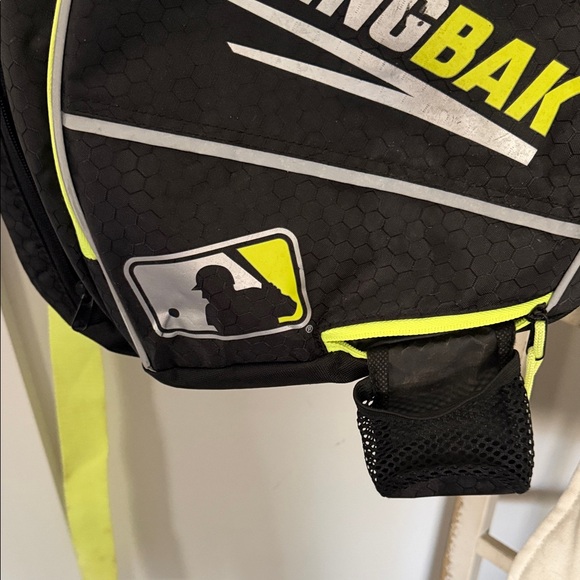 Franklin SlingBak Kids Black and Yellow baseball Bag - Picture 5 of 5